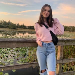 Meet your Posher, Sarah